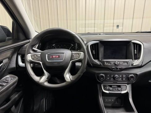 Used 2023 GMC Terrain SLE w/ Driver Convenience Package image 31