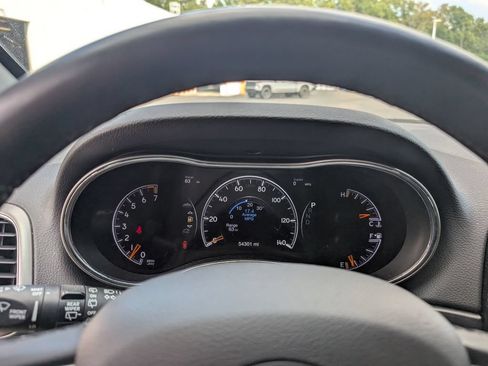Used 2022 Jeep Grand Cherokee Limited AWD/4WD image 20