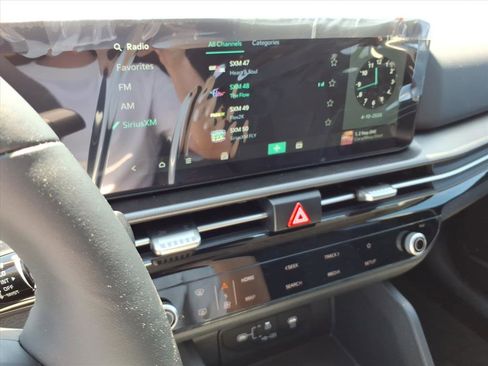 New 2026 Kia Sportage LX FWD image 22