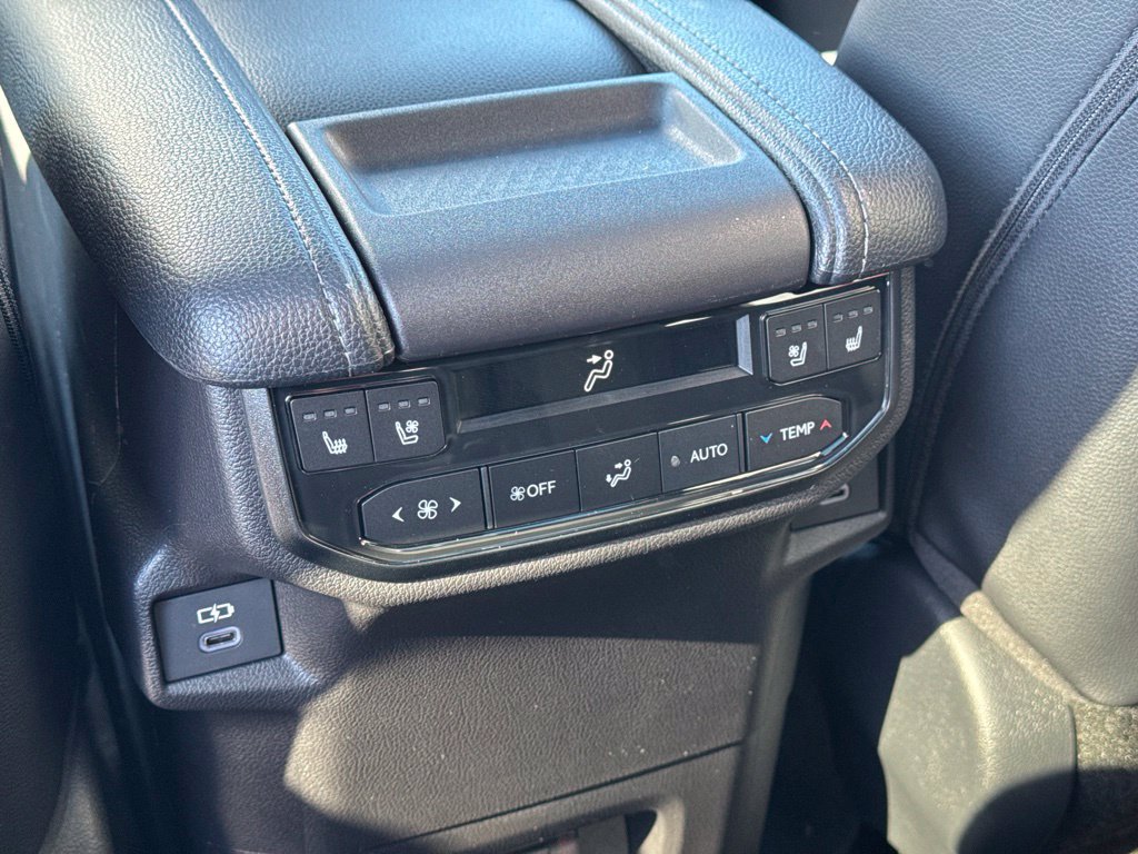 New 2026 Toyota Grand Highlander AWD Hybrid image 17