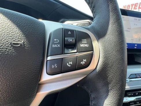 Certified 2024 Ford Explorer XLT w/ Equipment Group 202A AWD/4WD image 10