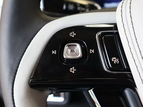 New 2025 Lincoln Aviator 2WD w/ Jet Appearance Package image 27