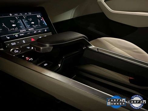 Used 2024 Audi Q8 e-tron Premium image 47