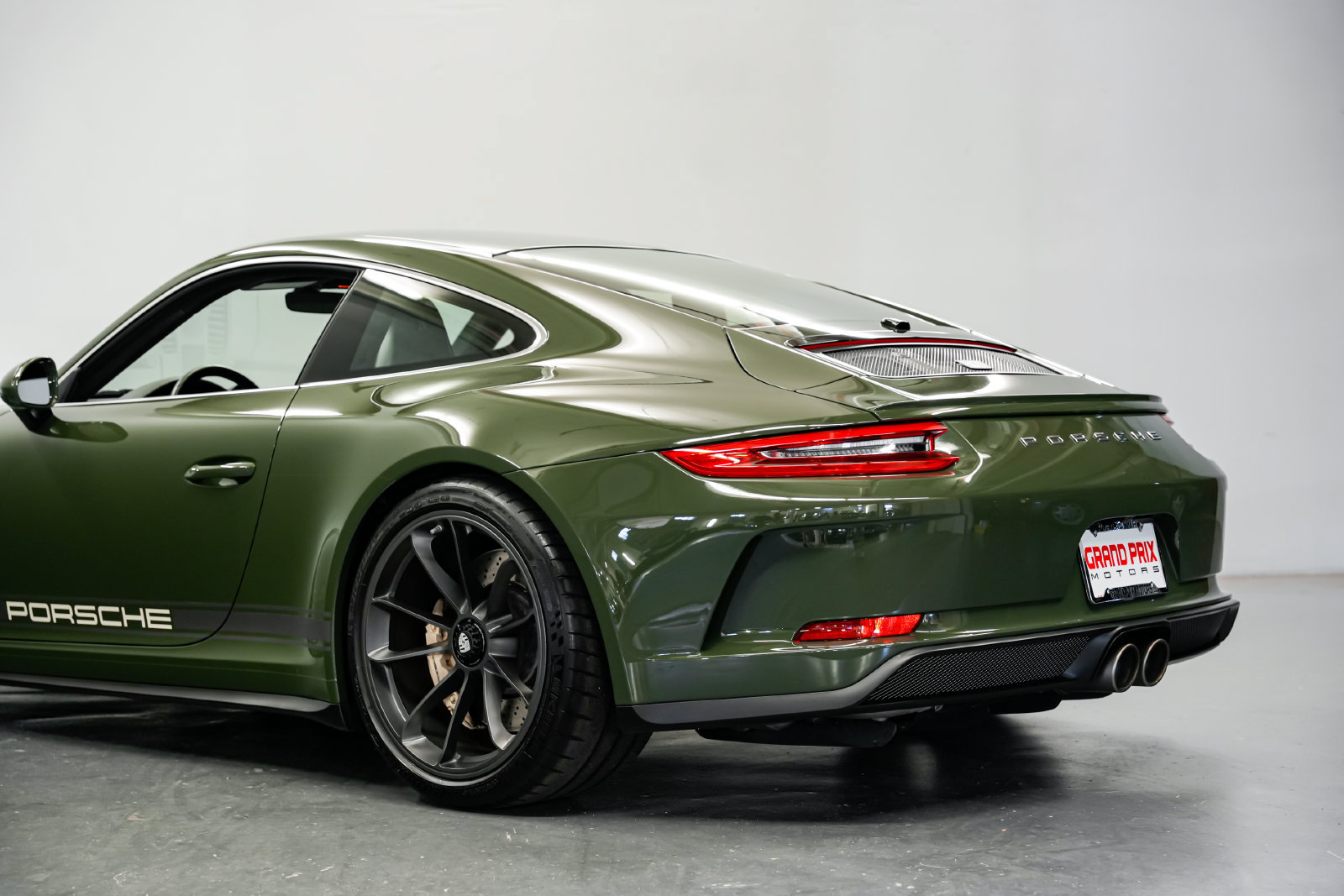 Used 2019 Porsche 911 GT3 RWD image 36