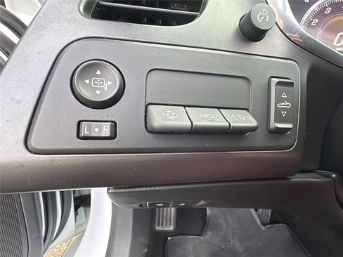 Used 2019 Chevrolet Corvette Stingray Convertible image 14