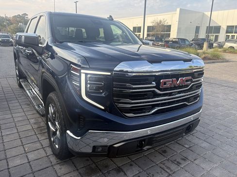 Used 2023 GMC Sierra 1500 SLT w/ SLT Premium Plus Package image 5