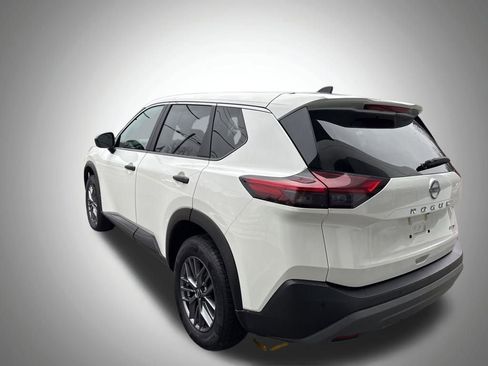 Used 2023 Nissan Rogue S image 3