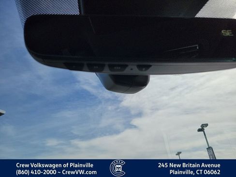 New 2026 Volkswagen Atlas Cross Sport SE image 37