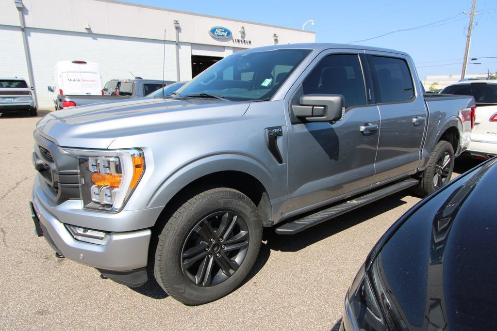 Used 2022 Ford F150 XLT w/ Equipment Group 302A High AWD/4WD image 5