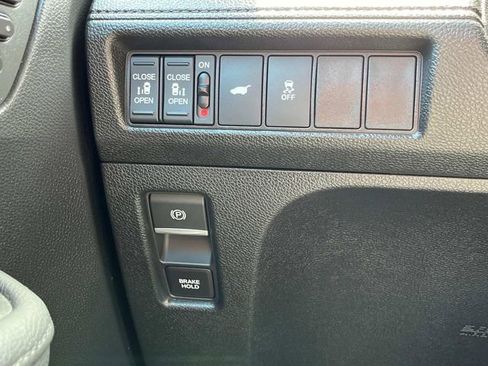 Used 2025 Honda Odyssey Sport-L image 41
