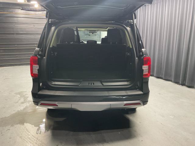 Used 2023 Ford Expedition XLT AWD/4WD image 6