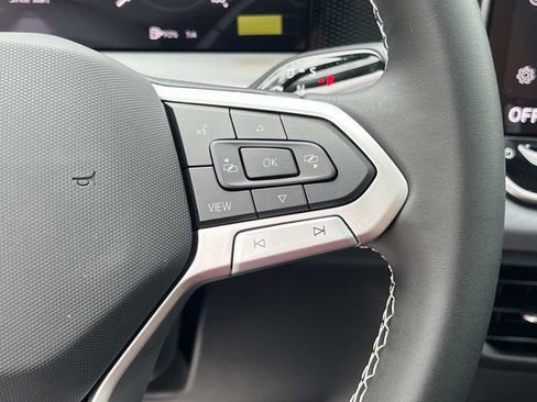 New 2026 Volkswagen Tiguan SE FWD image 16