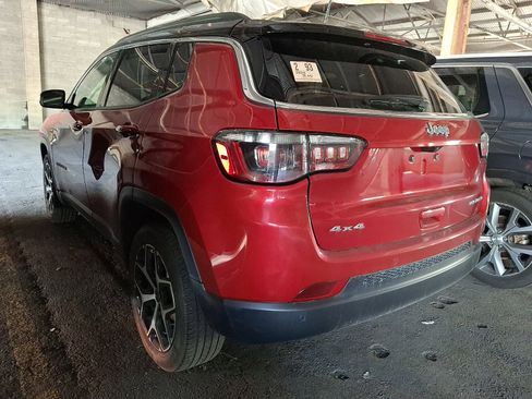 Used 2025 Jeep Compass Limited AWD/4WD image 4
