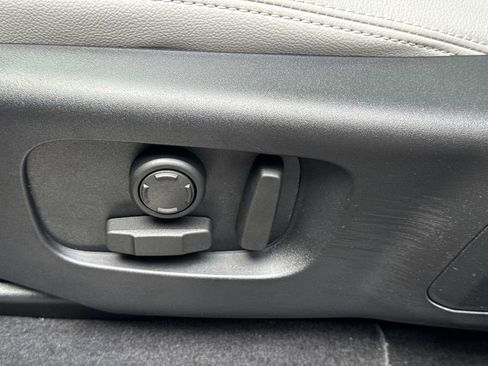 New 2026 Land Rover Range Rover Velar Dynamic SE image 29