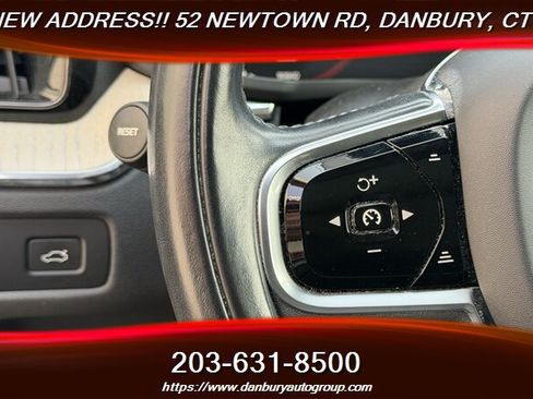 Used 2021 Volvo XC60 T5 Inscription w/ Protection Package AWD/4WD image 17