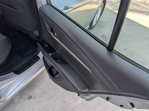 Used 2025 Toyota Camry LE image 28