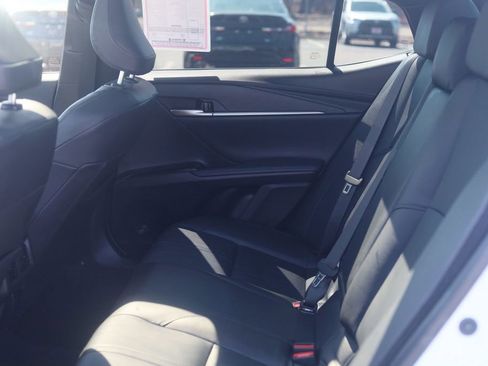 Used 2025 Toyota Camry XSE AWD/4WD image 32