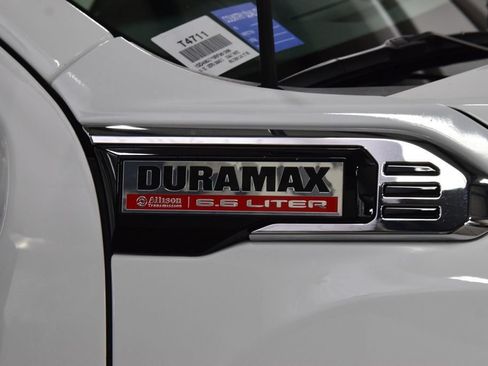 Used 2024 GMC Sierra 3500 Pro w/ Convenience Package AWD/4WD image 9