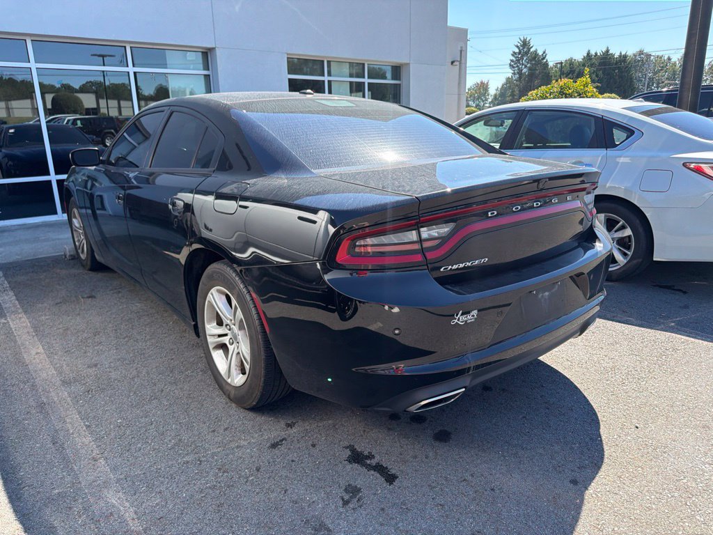 Used 2022 Dodge Charger SXT w/ Leather Interior Group RWD image 6