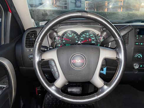 Used 2013 GMC Sierra 2500 SLE w/ Snow Plow Prep Package image 15