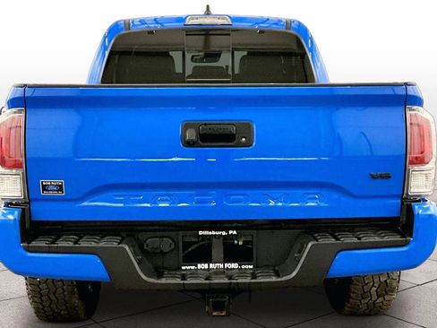 Used 2020 Toyota Tacoma TRD Off-Road image 4