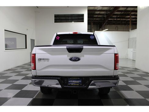 Used 2016 Ford F150 XLT w/ Trailer Tow Package image 5
