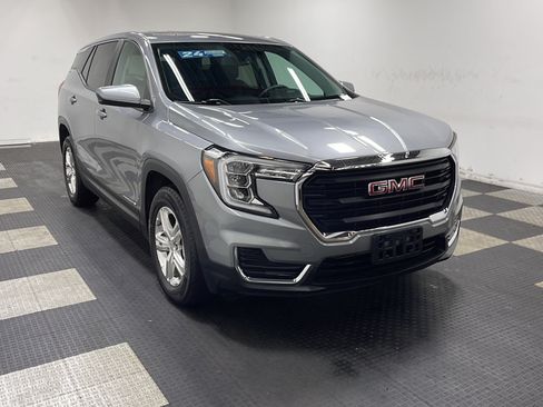 Used 2024 GMC Terrain SLE FWD image 23