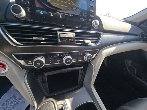 Certified 2019 Honda Accord EX image 20