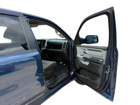 Used 2019 RAM 1500 Big Horn AWD/4WD image 15