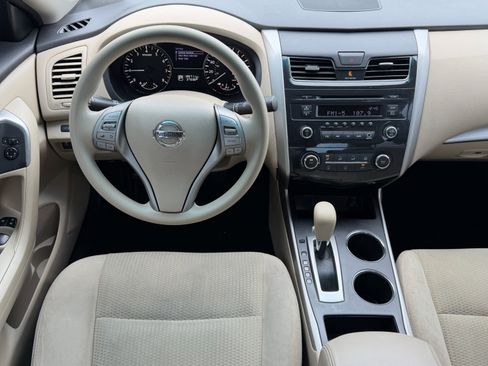 Used 2015 Nissan Altima 2.5 S w/ Power Driver Seat Package FWD image 13