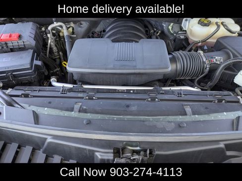 Used 2023 Chevrolet Suburban Premier image 32