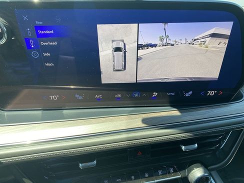 Used 2025 Chevrolet Tahoe LT AWD/4WD image 15
