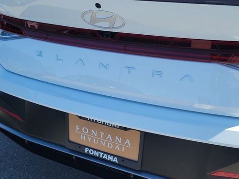 New 2026 Hyundai Elantra SEL Sport Premium image 22