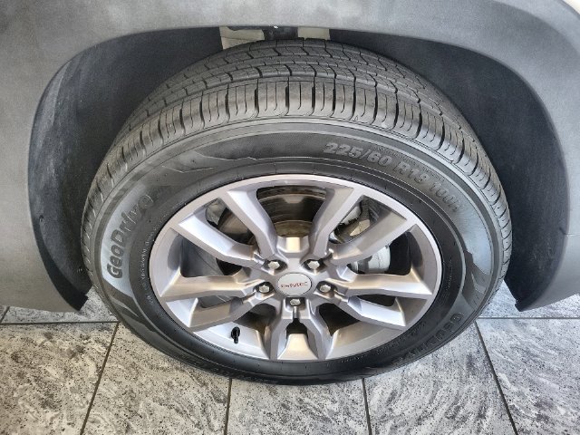 Used 2023 GMC Terrain SLT w/ Tech Package AWD/4WD image 10