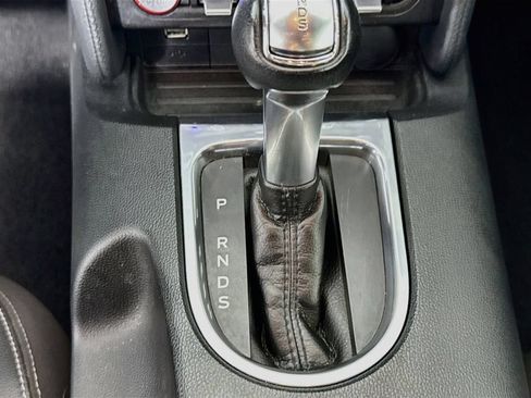 Used 2018 Ford Mustang GT Premium RWD image 20