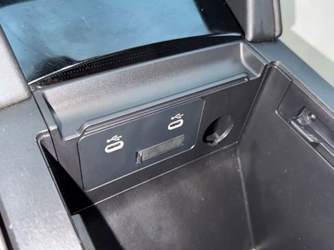 Certified 2025 MAZDA MAZDA3 s image 17