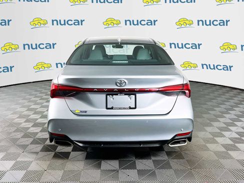 Used 2019 Toyota Avalon Limited image 6