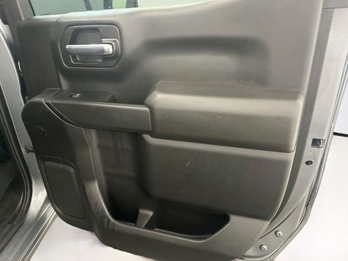 Used 2022 Chevrolet Silverado 1500 LT AWD/4WD image 31