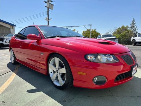 Used 2005 Pontiac GTO Coupe 2D image 6