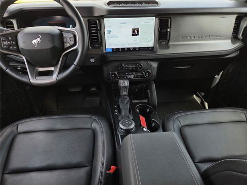 Used 2025 Ford Bronco Badlands AWD/4WD image 9