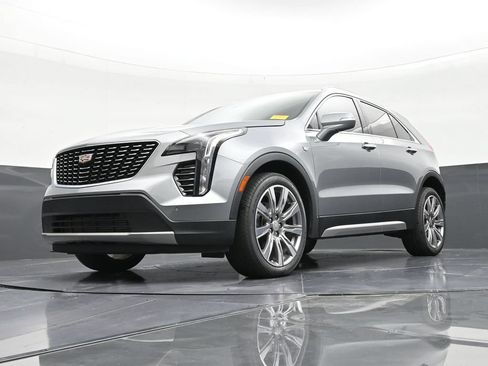 Certified 2023 Cadillac XT4 Premium Luxury FWD image 20