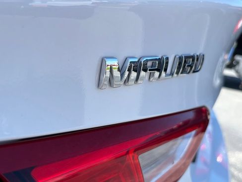 Used 2021 Chevrolet Malibu LS FWD image 10
