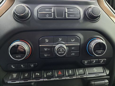 Used 2021 Chevrolet Silverado 2500 High Country w/ Z71 Off-Road Package image 54