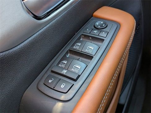 New 2026 Chrysler Pacifica Pinnacle image 27