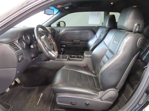 Used 2014 Dodge Challenger SRT8 Core RWD image 15