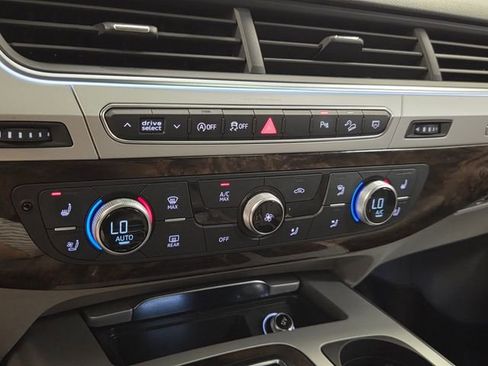Used 2018 Audi Q7 2.0T Premium Plus image 19