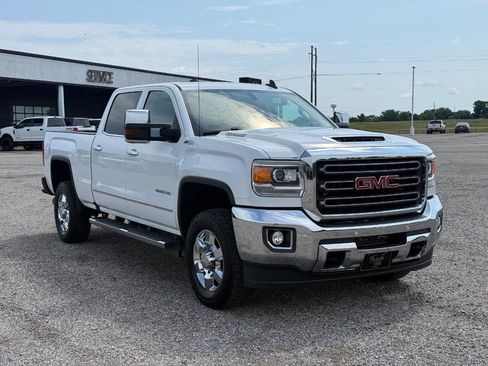 Used 2019 GMC Sierra 3500 SLT w/ Duramax Plus Package AWD/4WD image 3