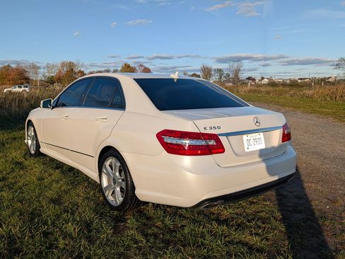 Used 2013 Mercedes-Benz E 350 Sedan image 2