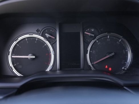 Used 2020 Toyota 4Runner Limited image 25