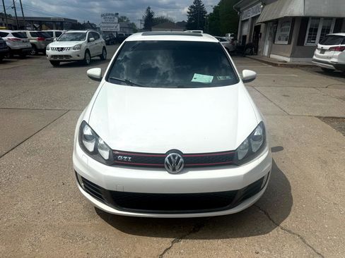 Used 2014 Volkswagen GTI Driver's Edition image 2